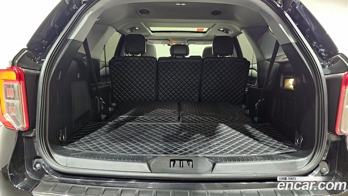 Ford Explorer 2023