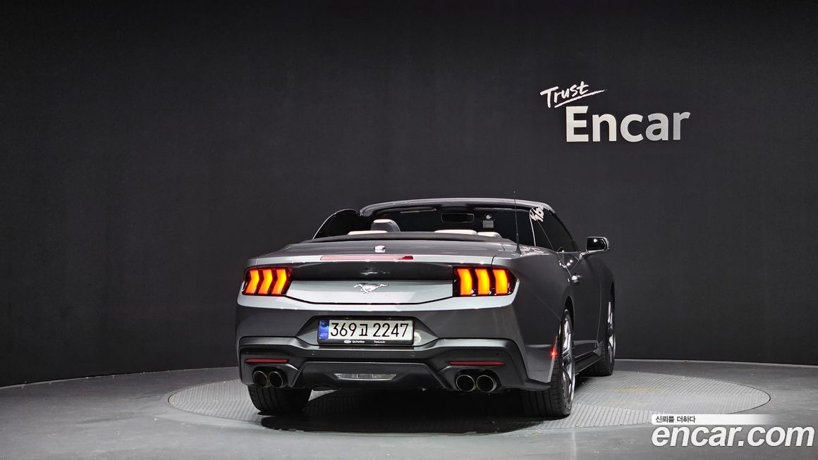 Ford Mustang 2024
