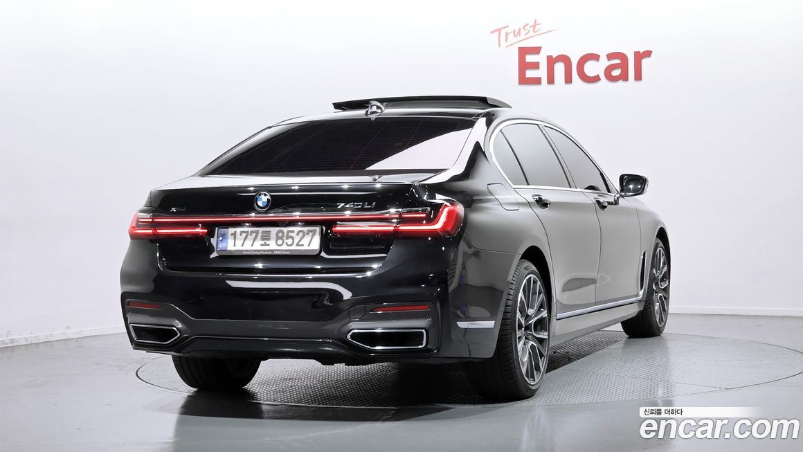 BMW 7-Series 2021