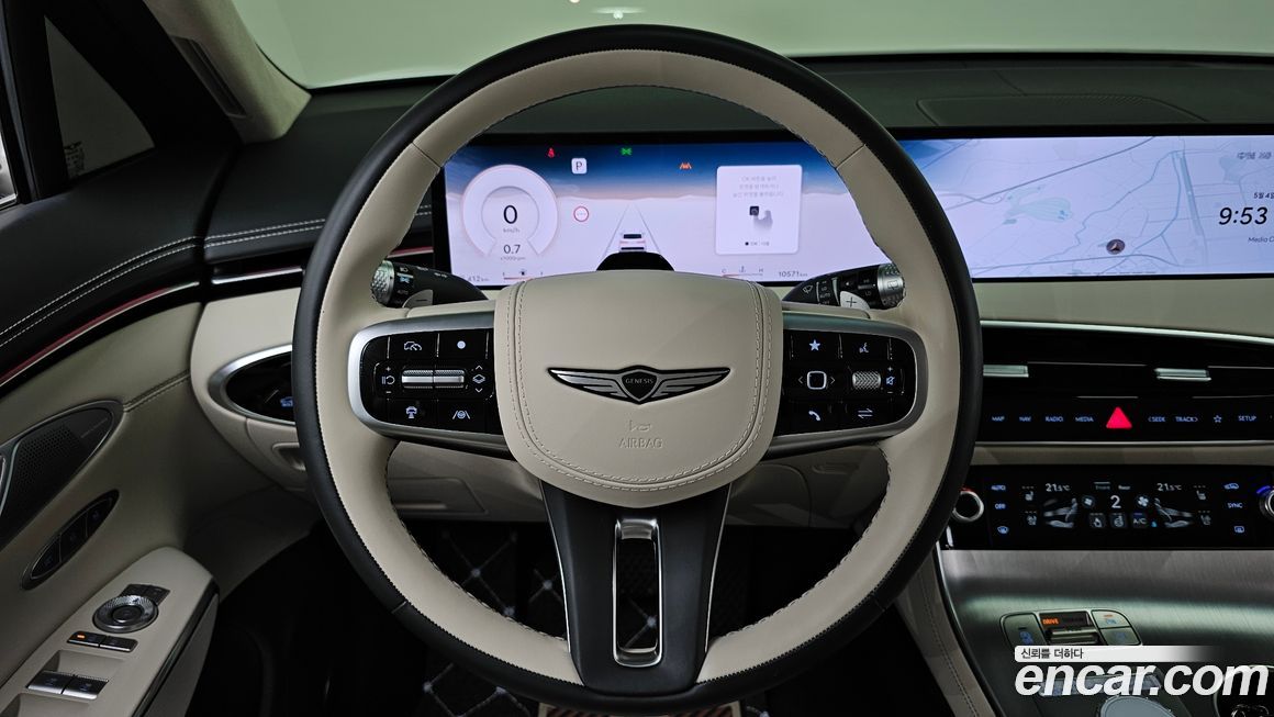Genesis GV70 2025