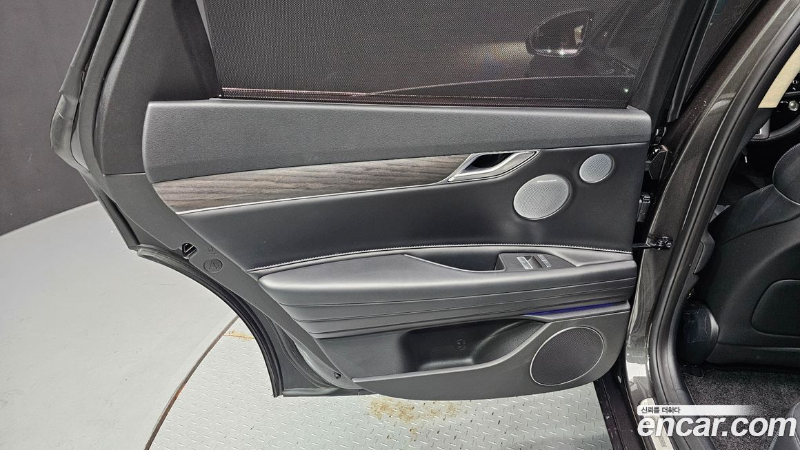 Genesis G80 2025