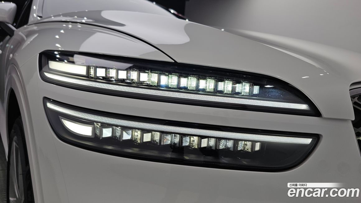Genesis GV70 2025
