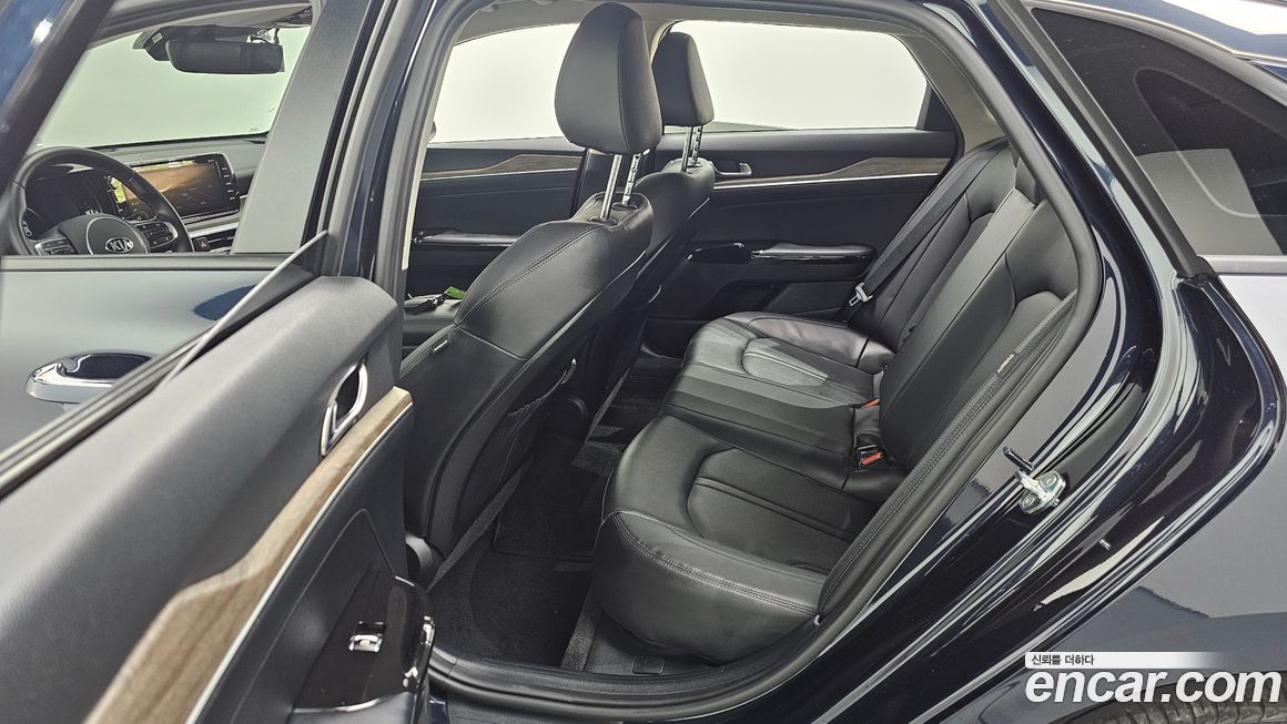 Kia K5 2021