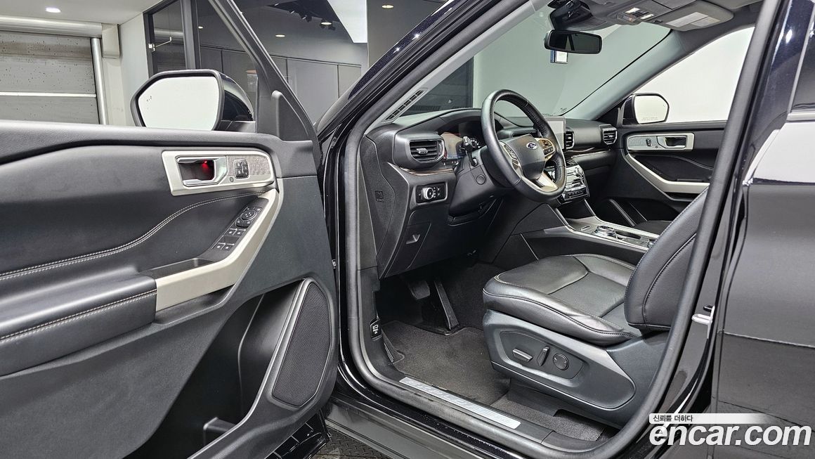 Ford Explorer 2023