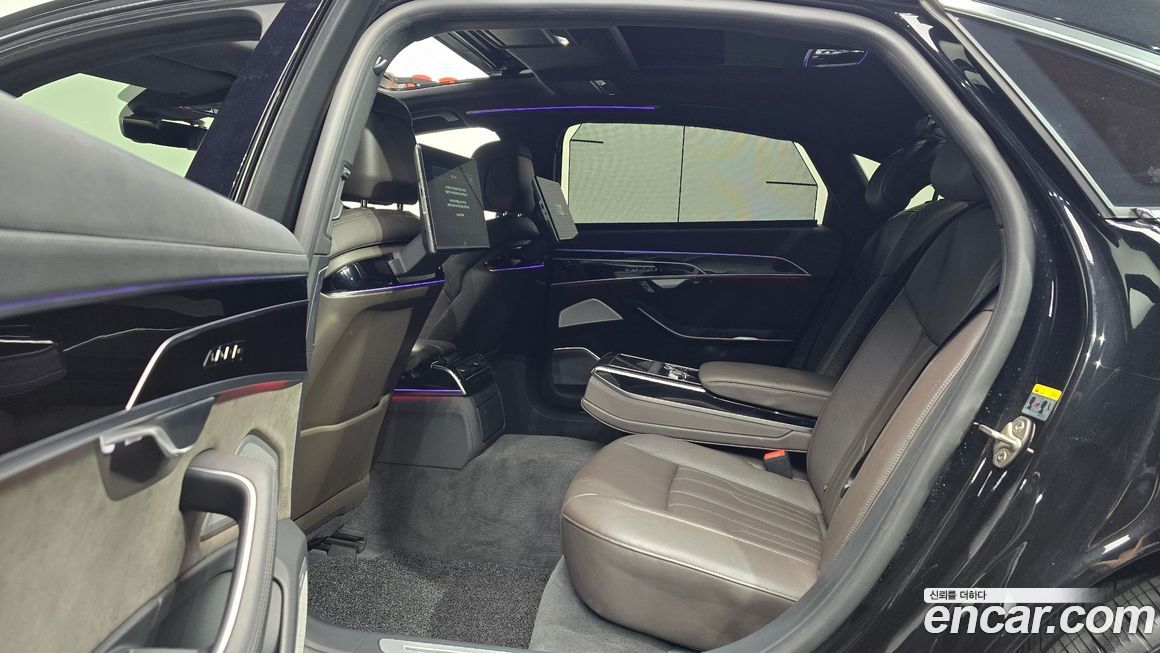 Audi A8 2021