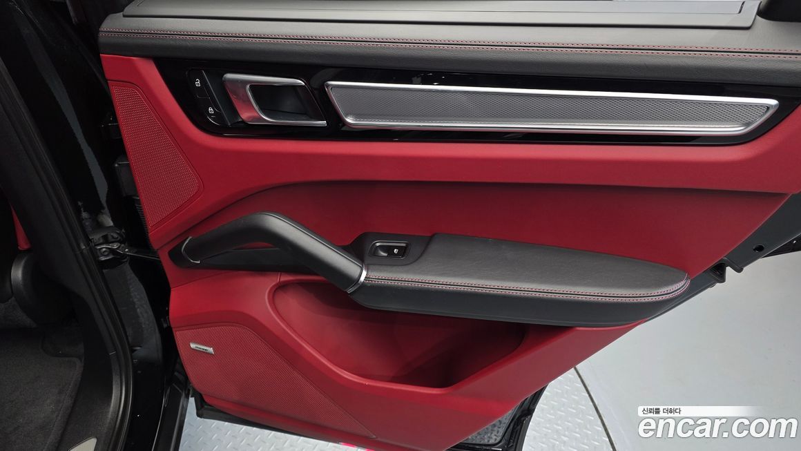 Porsche Cayenne 2023