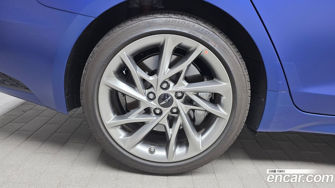 Genesis G70 2025