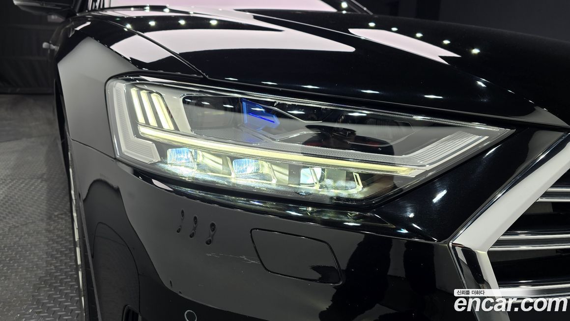 Audi A8 2021