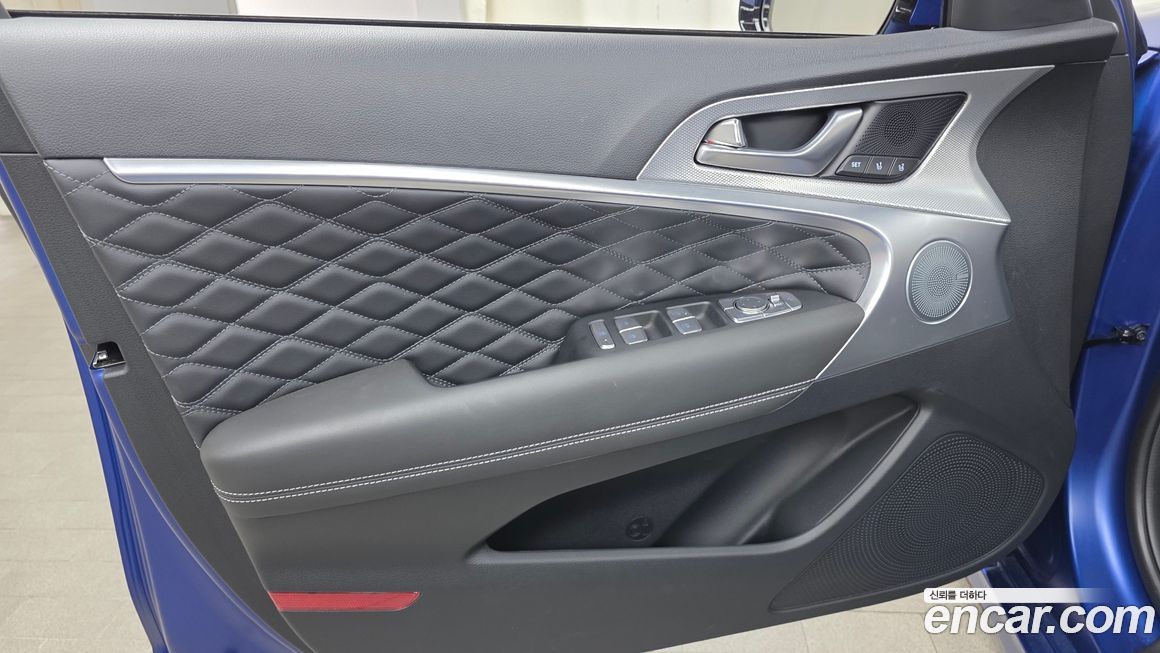 Genesis G70 2025