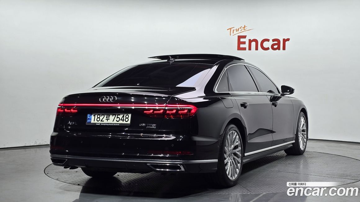 Audi A8 2021