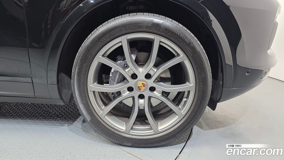 Porsche Cayenne 2023
