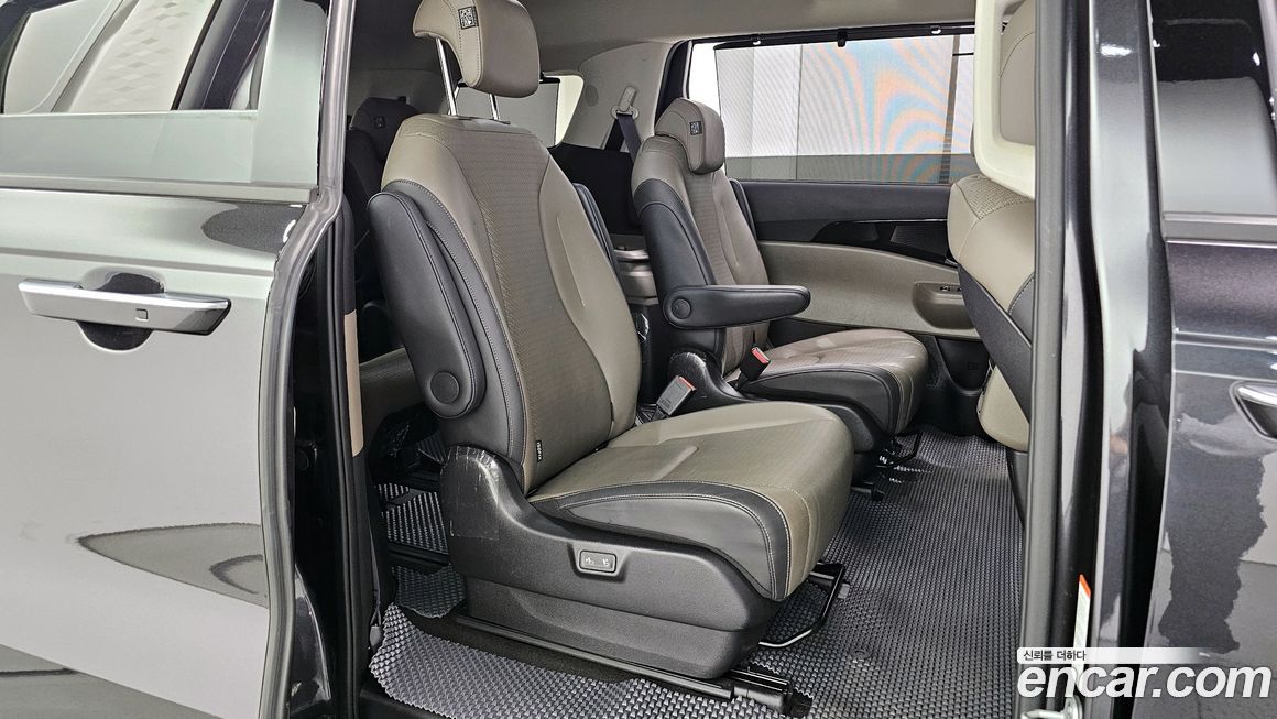 Kia Canival 2025