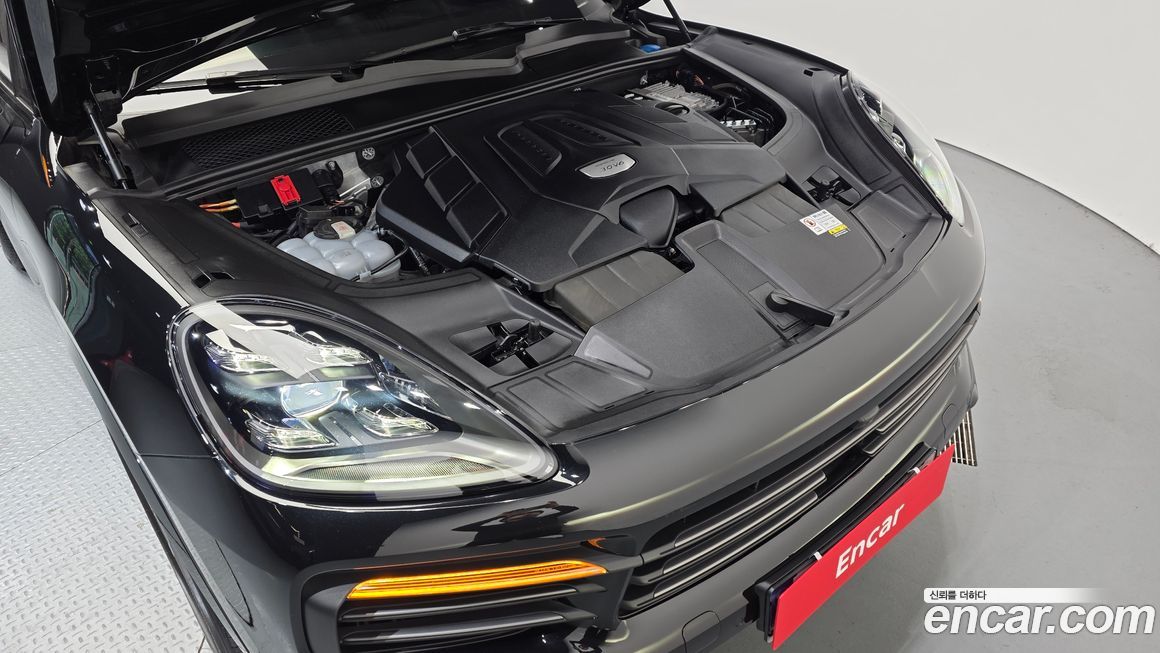 Porsche Cayenne 2023