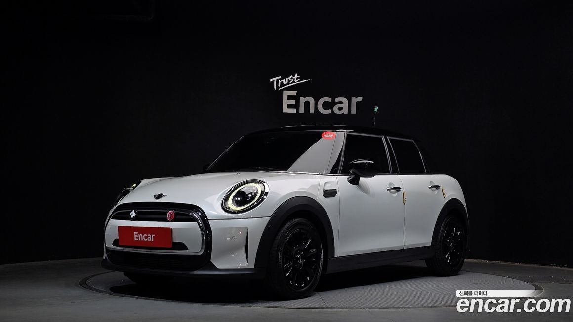 Mini Cooper 2024