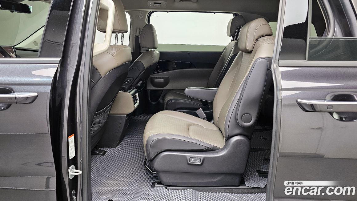 Kia Canival 2025