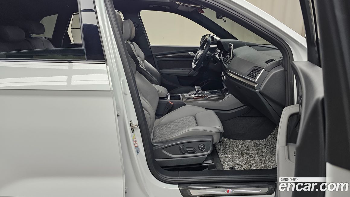Audi SQ5 2020