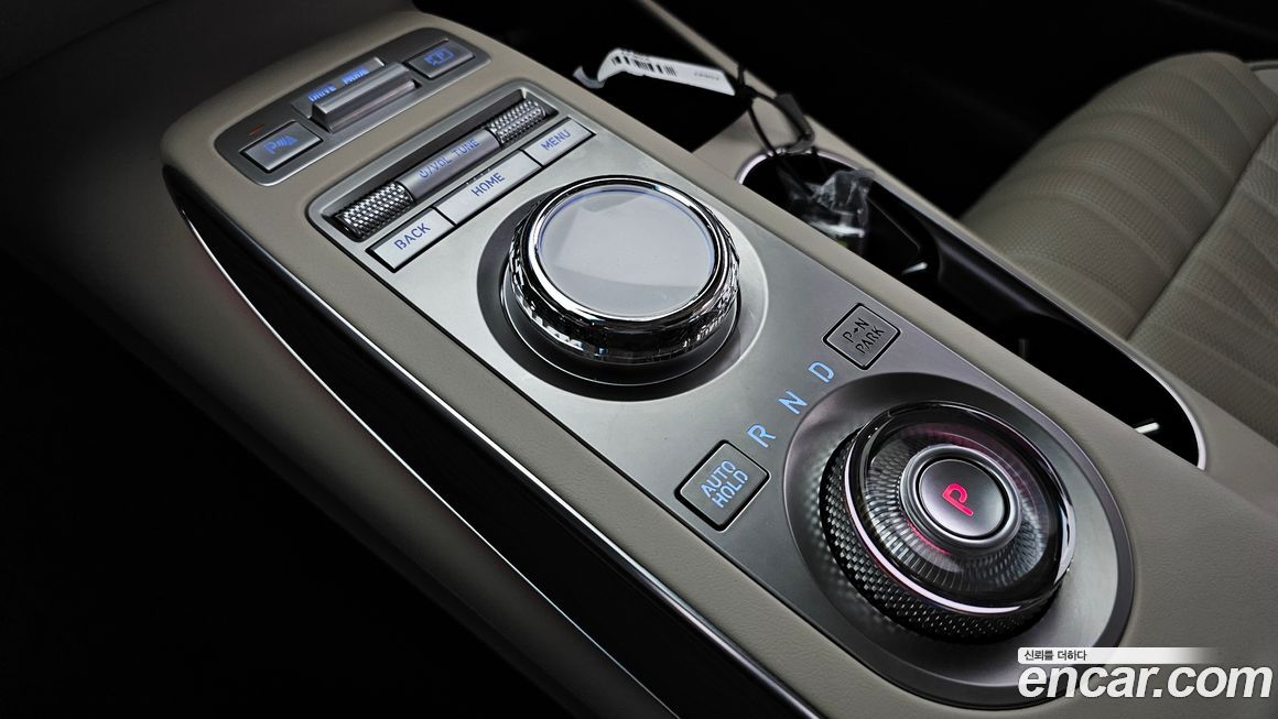 Genesis GV70 2023