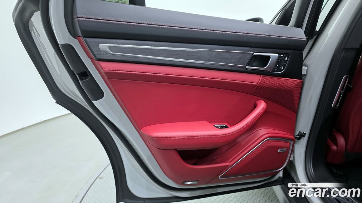Porsche Panamera 2022