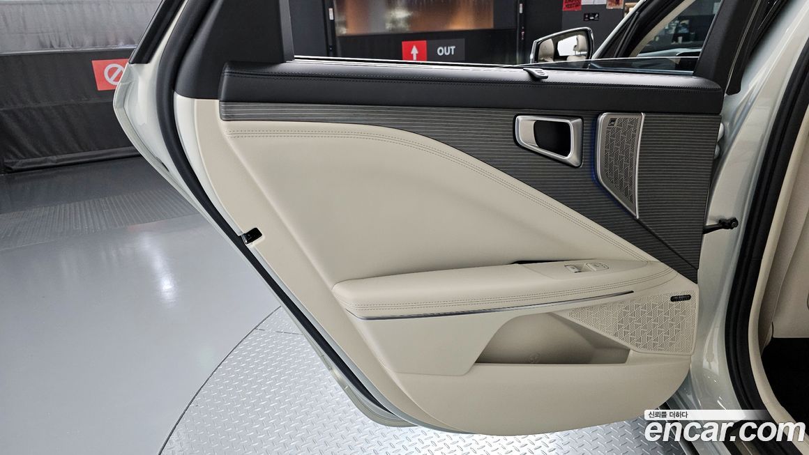 Kia K8 2025