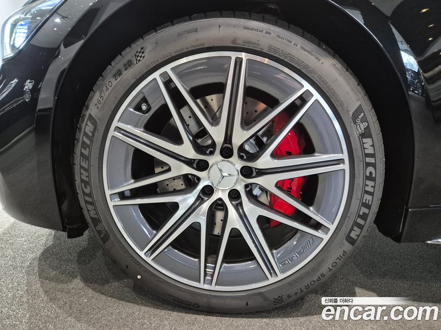Mercedes-Benz AMG GT 2025