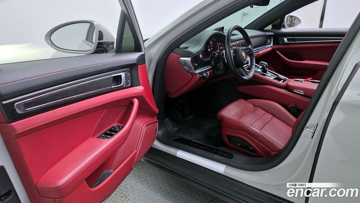 Porsche Panamera 2022