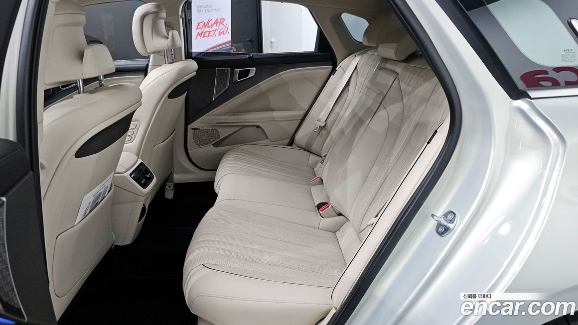 Kia K8 2025