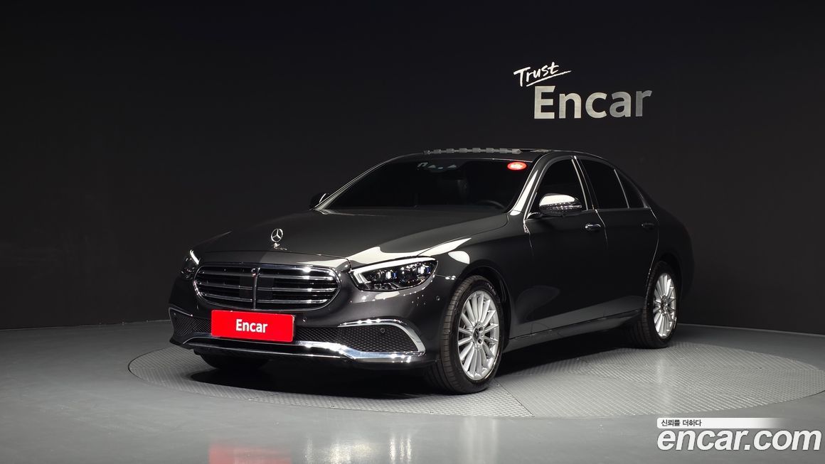 Mercedes-Benz E-Class 2023