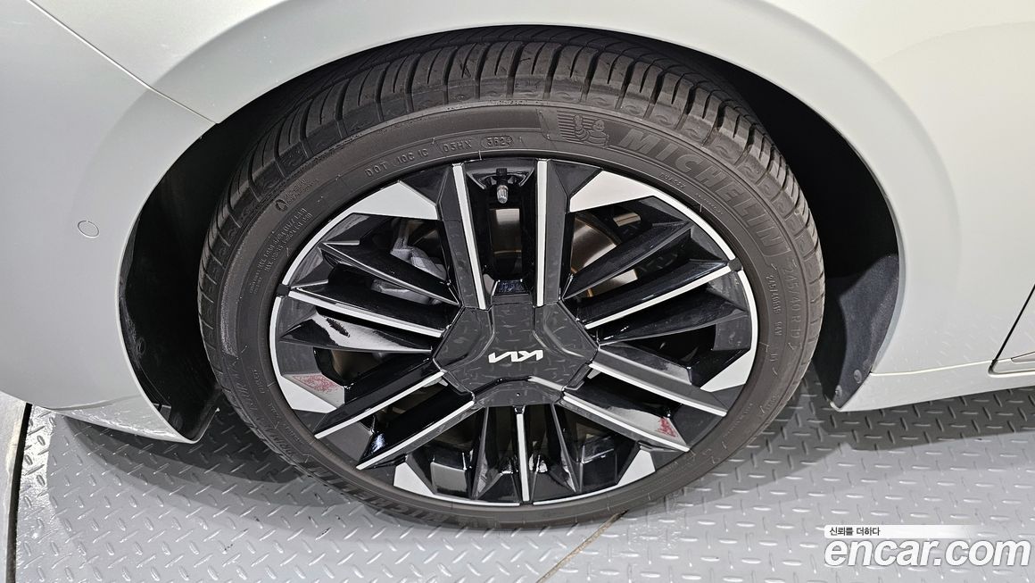 Kia K8 2025