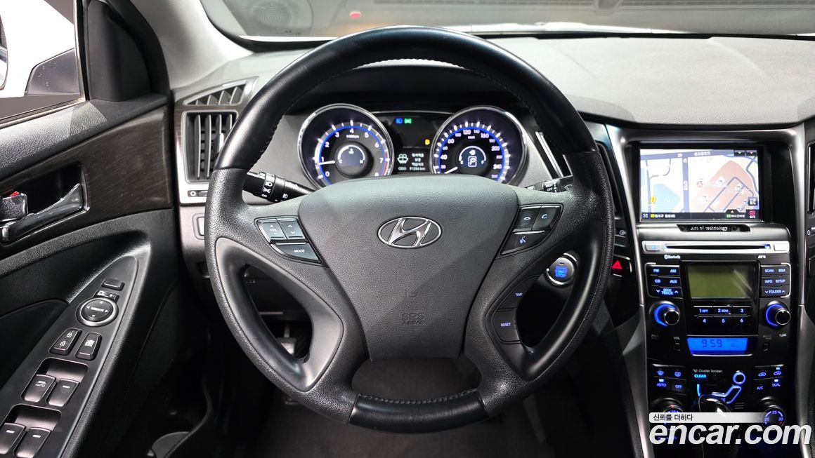Hyundai Sonata 2012