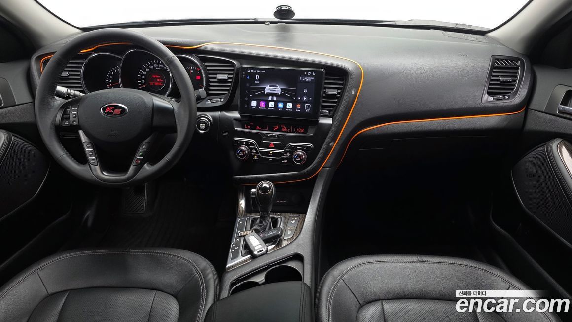 Kia K5 2011