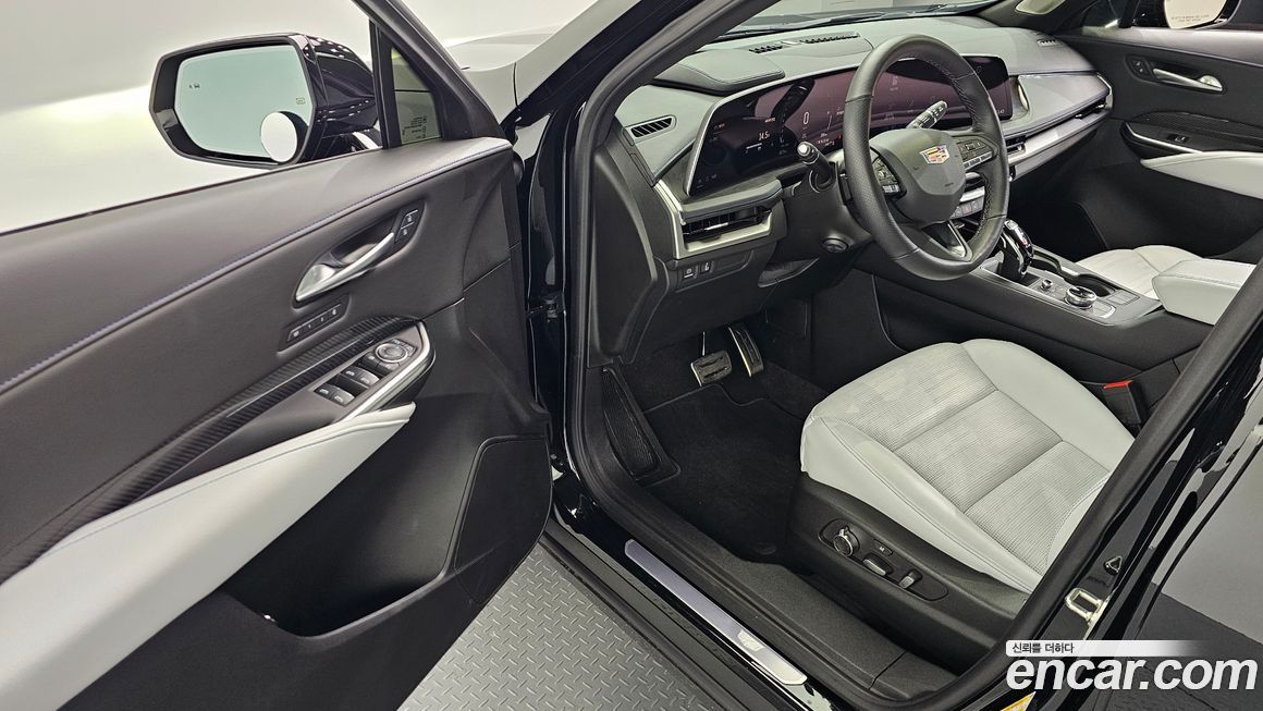 Cadillac XT4 2024