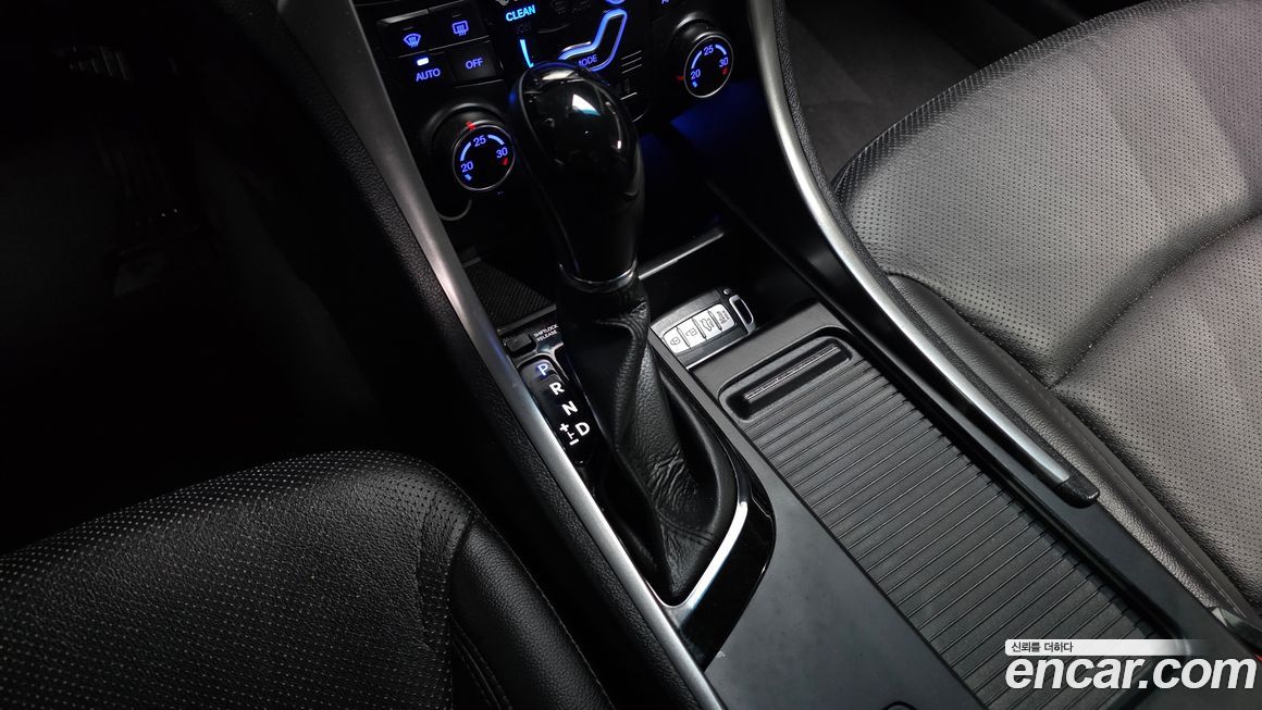 Hyundai Sonata 2012