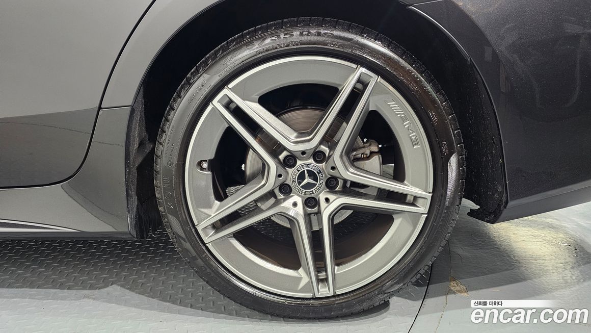 Mercedes-Benz CLS-Class 2020