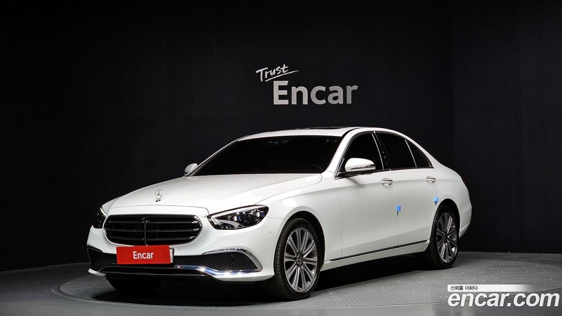 Mercedes-Benz E-Class 2023