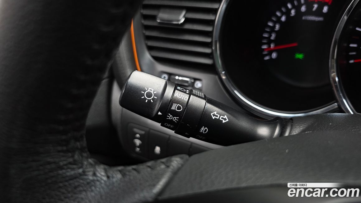 Kia K5 2011