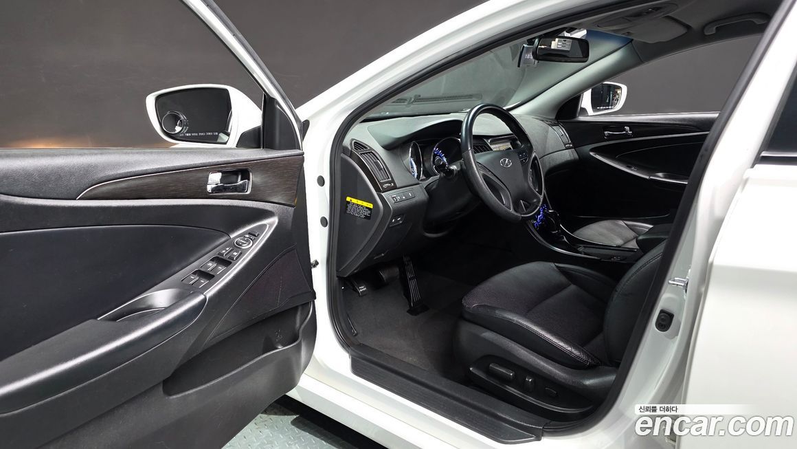 Hyundai Sonata 2012