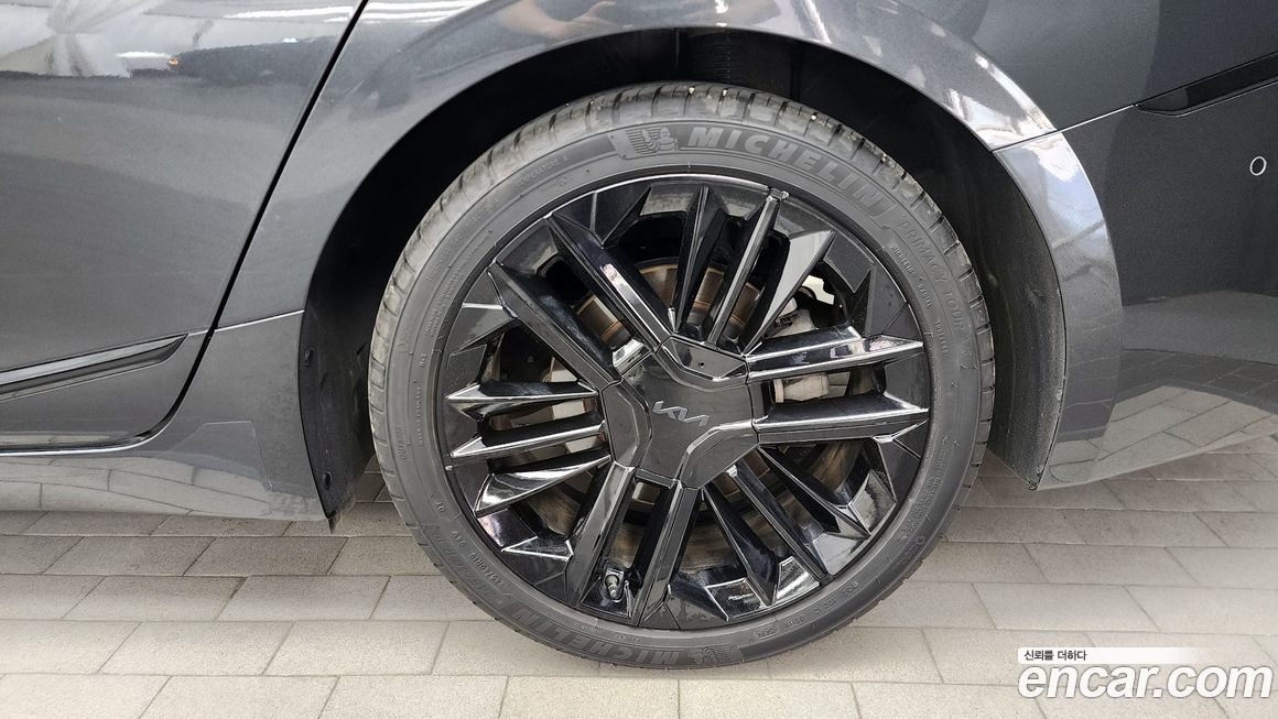 Kia K8 2025
