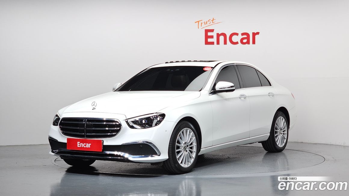 Mercedes-Benz E-Class 2023