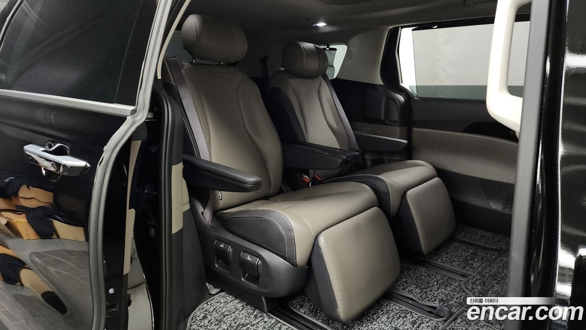 Kia Canival 2025