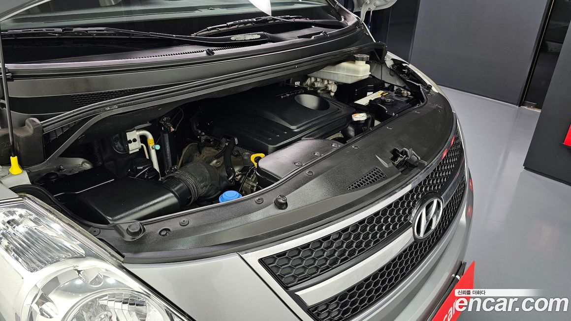 Hyundai Starex 2013