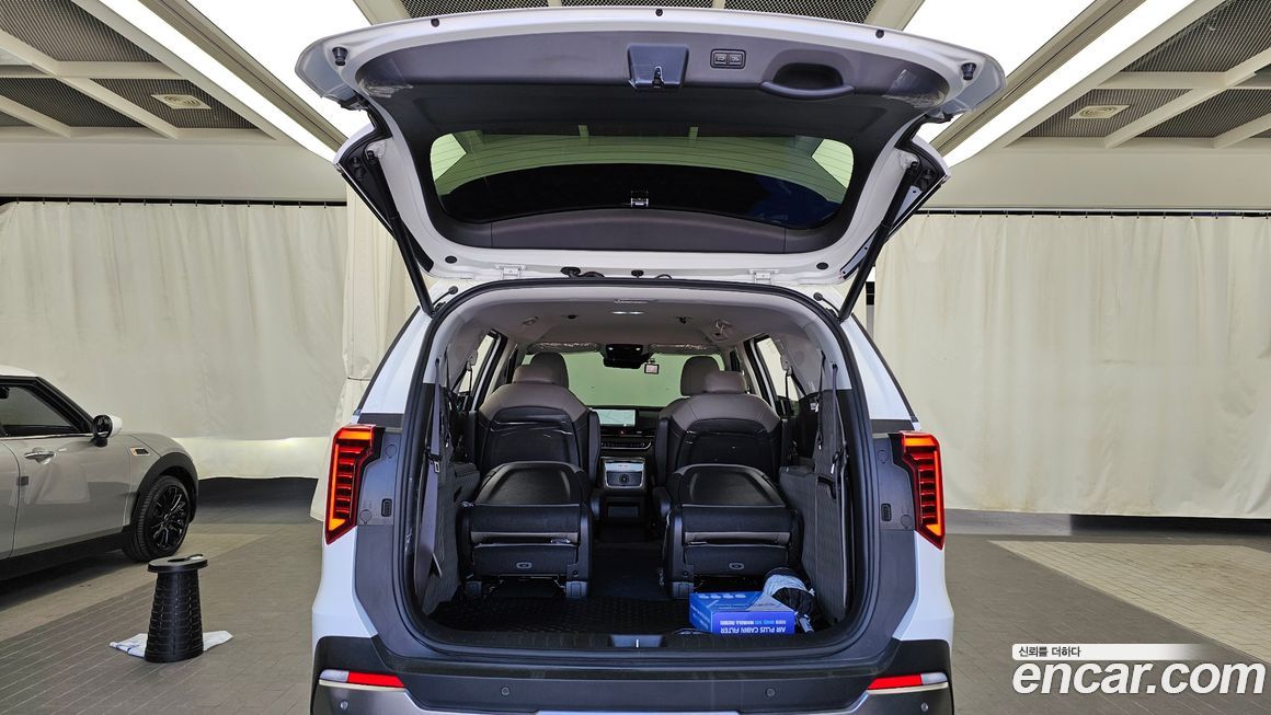 Kia Canival 2025
