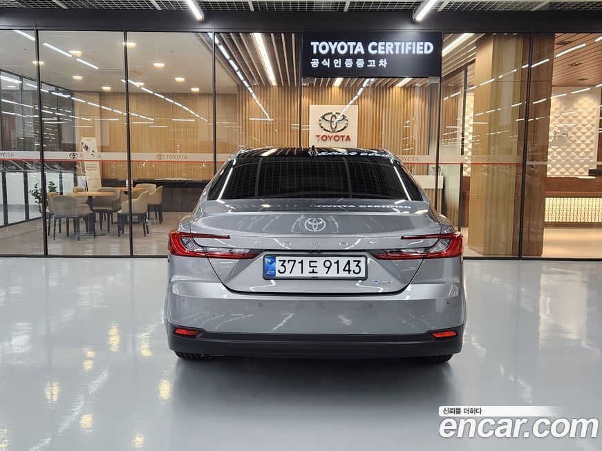 Toyota Camry 2025