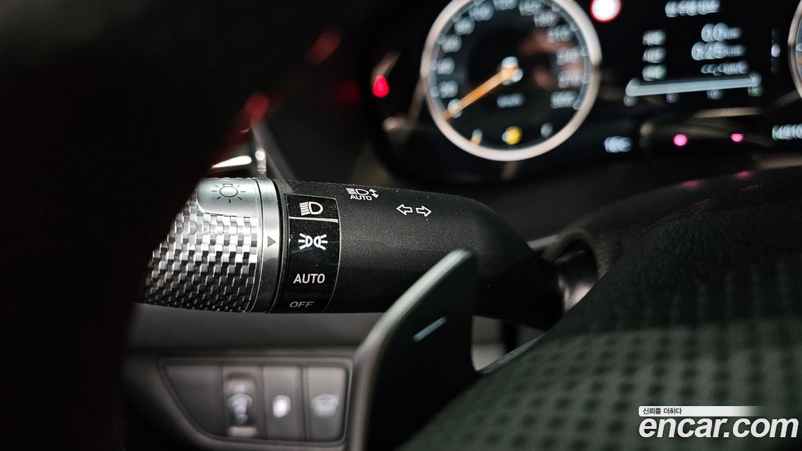 Genesis G70 2025