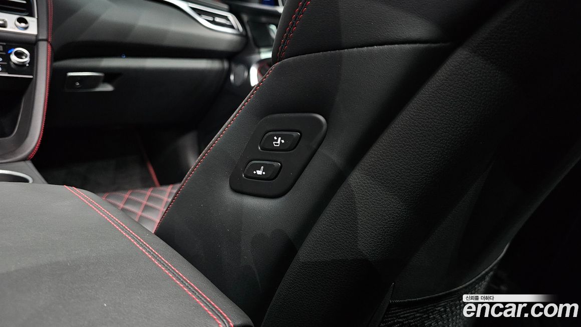 Genesis G70 2025