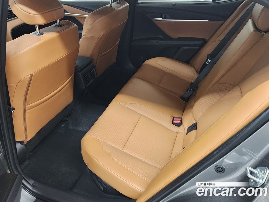 Toyota Camry 2025