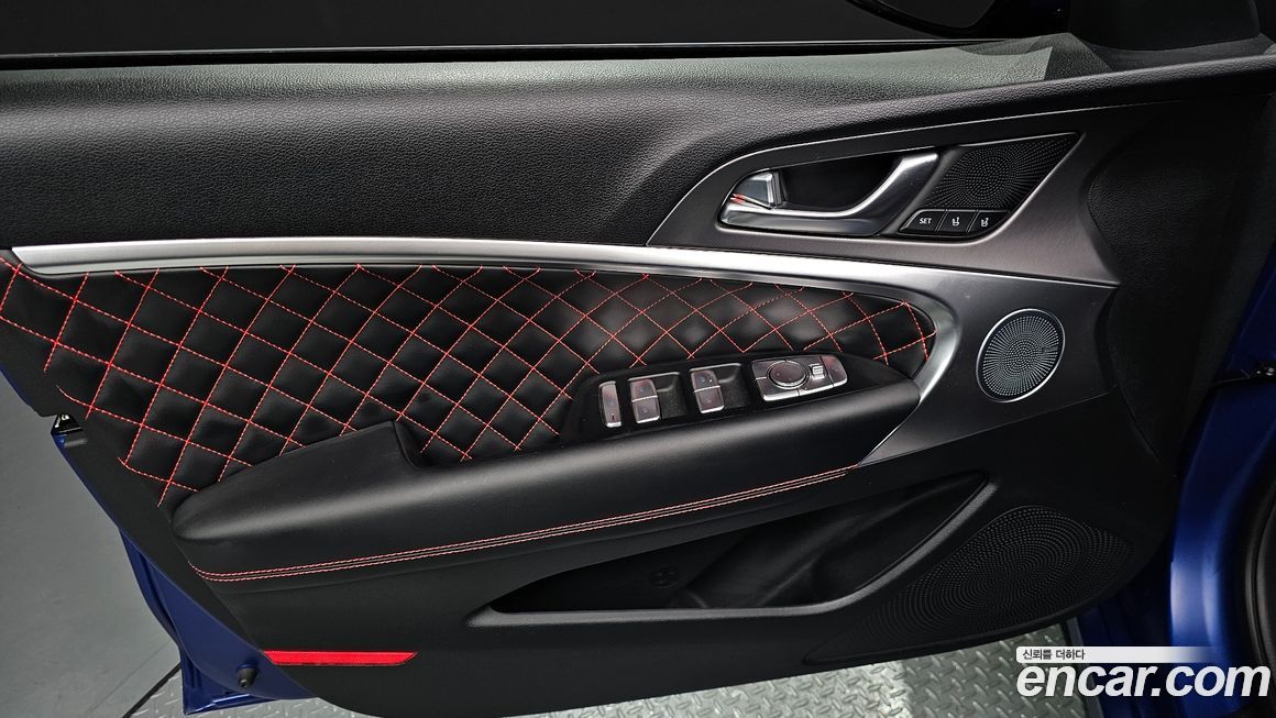 Genesis G70 2025