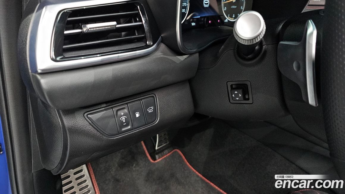 Genesis G70 2025