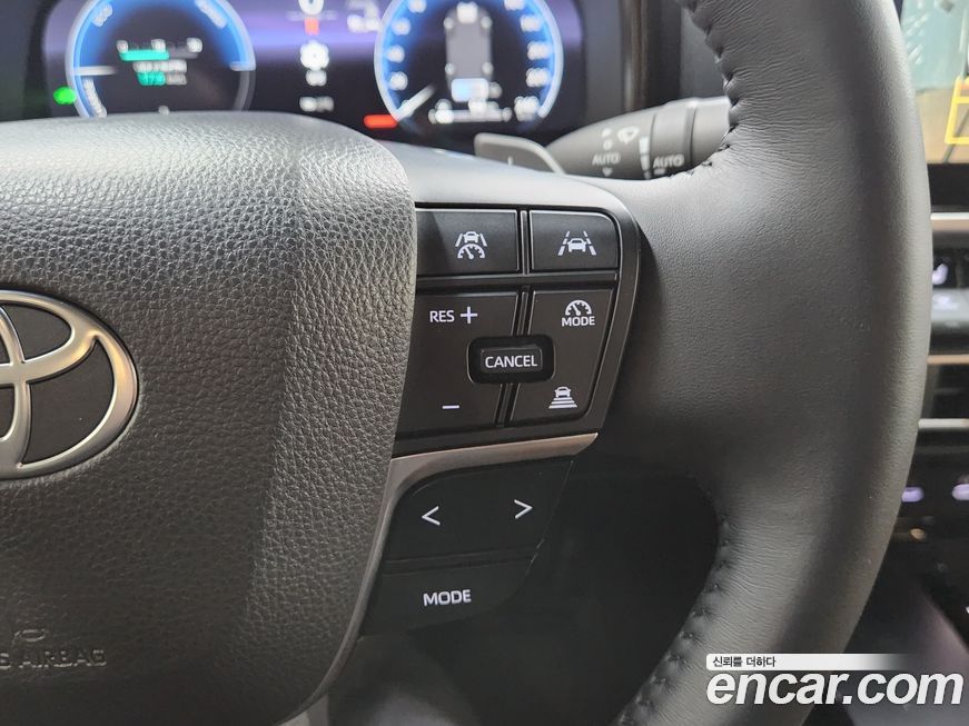 Toyota Camry 2025