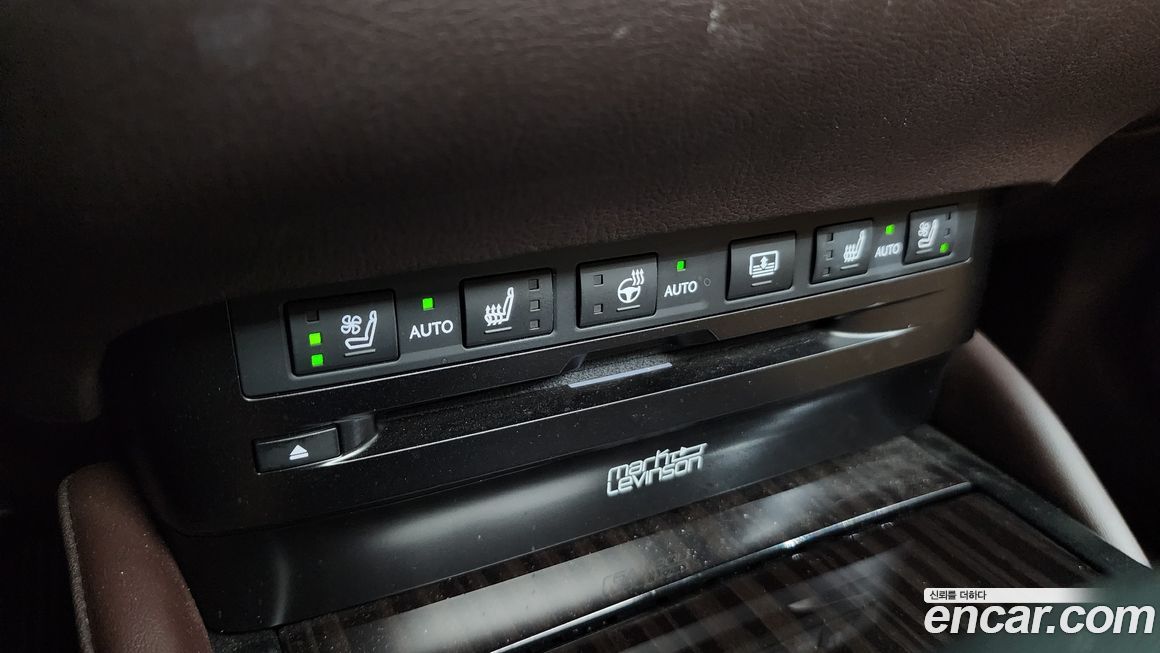 Lexus ES 2021