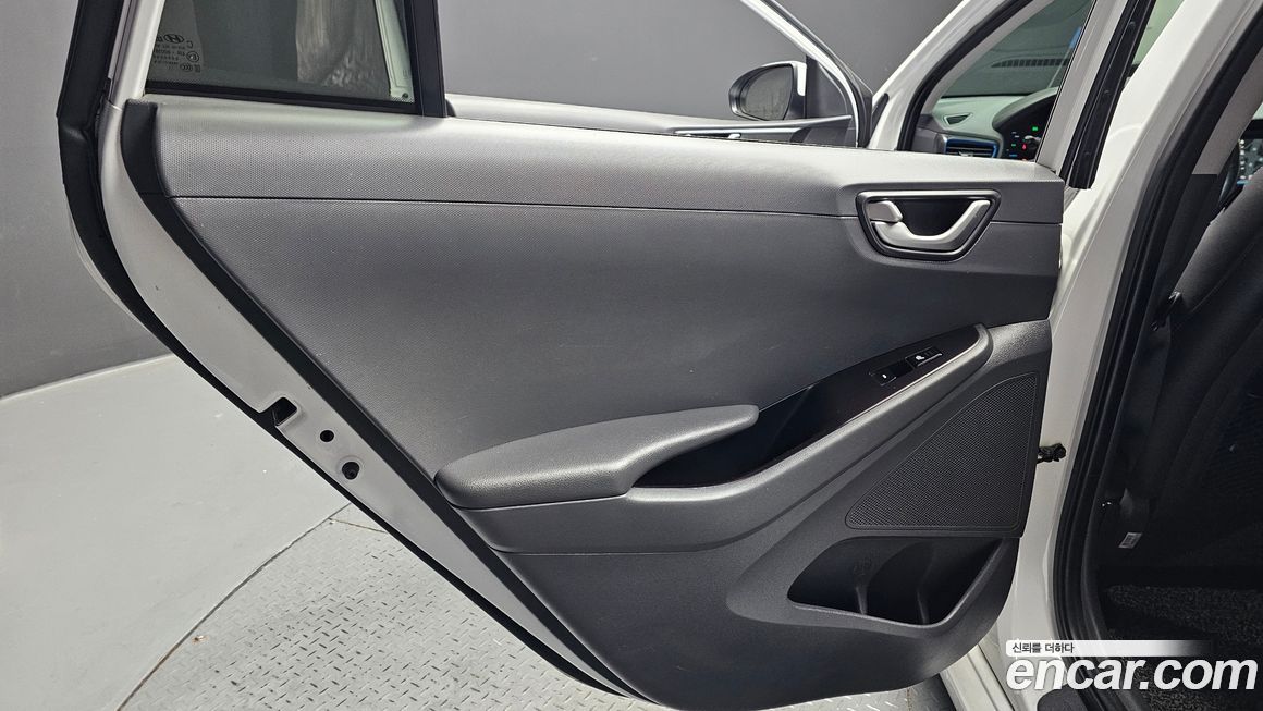 Hyundai Ioniq 2017